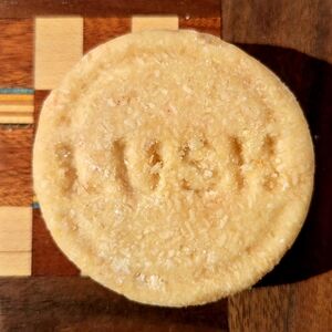 Lush Cosmetics "Honey I Washed My Hair" Shampoo Bar